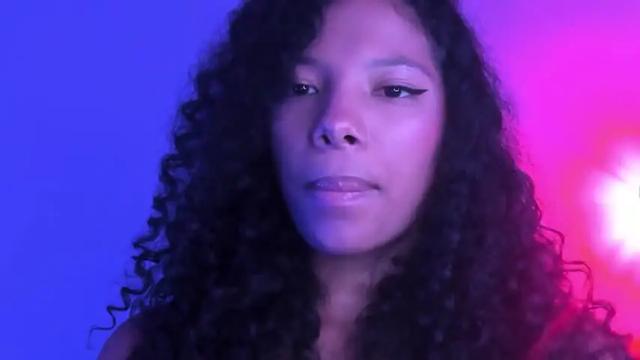 Image 11 of cristalsmith_tease Stream on Chaturbate on 17 months ago