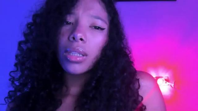 Image 8 of cristalsmith_tease Stream on Chaturbate on 17 months ago