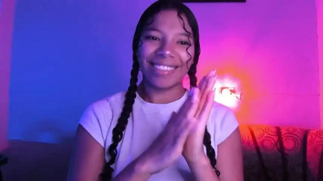 Thumbnail 1, cristalsmith_tease's Stream at Chaturbate, 17 months ago