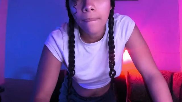 Thumbnail 3, cristalsmith_tease's Stream at Chaturbate, 17 months ago