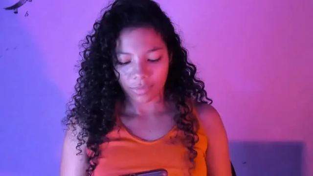 Image 11 of cristalsmith_tease Stream on Chaturbate on 21 months ago