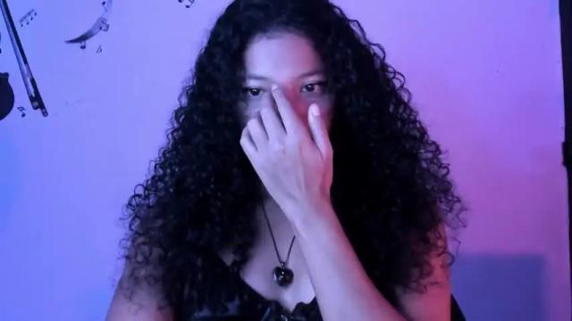 Image 11 of cristalsmith_tease Stream on Chaturbate on 17 months ago
