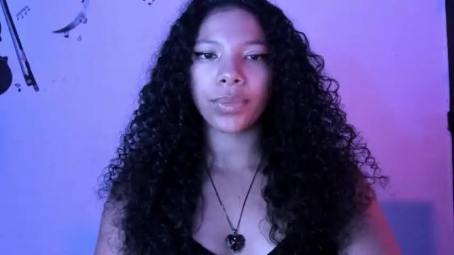 Image 4 of cristalsmith_tease Stream on Chaturbate on 17 months ago