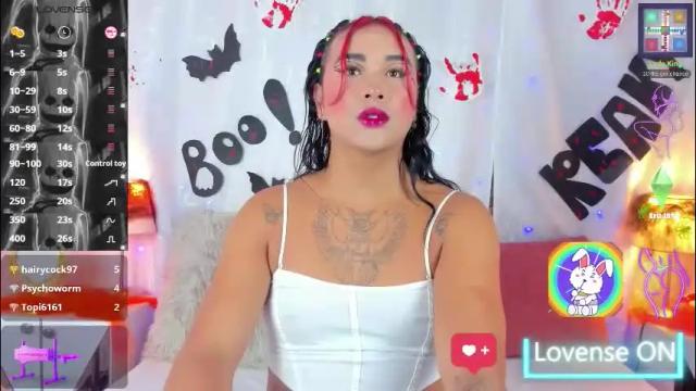 Image 11 of cristalsofiahot Stream on Chaturbate on 2 days ago