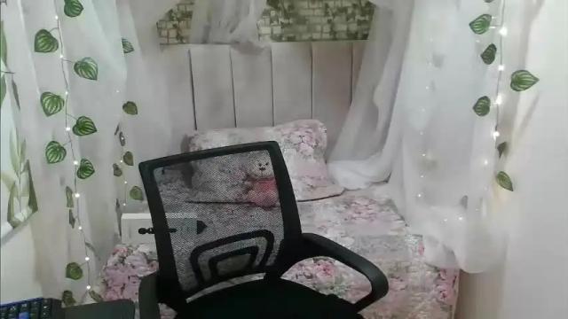 Thumbnail 1, cristalvoss's Stream at Chaturbate, 15 months ago