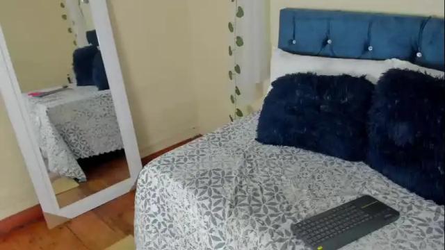 Image 12 of cristalwalker__ Stream on Chaturbate on 6 days ago