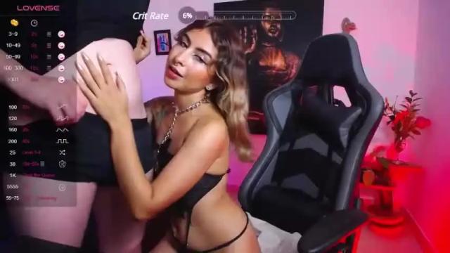 Image 3 of cristasky Stream on Chaturbate on 7 months ago