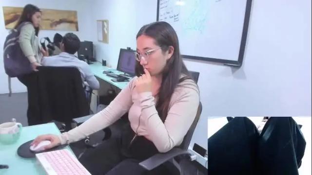 Image 12 of cristelstorm Stream on Chaturbate on 29 days ago