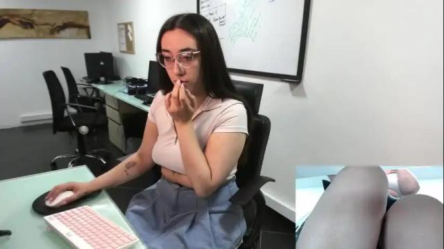 Image 3 of cristelstorm Stream on Chaturbate on 19 days ago