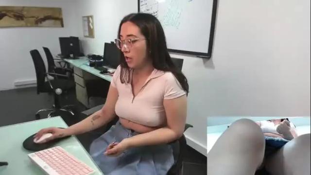Image 4 of cristelstorm Stream on Chaturbate on 19 days ago