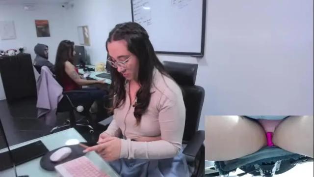 Image 12 of cristelstorm Stream on Chaturbate on 5 days ago
