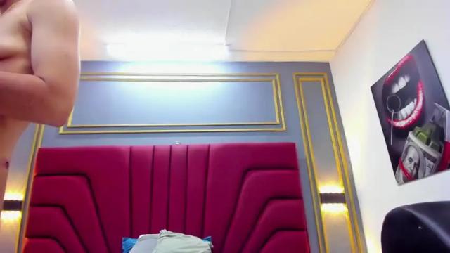 Image 7 of cristiann_suarez Stream on Chaturbate on 18 months ago