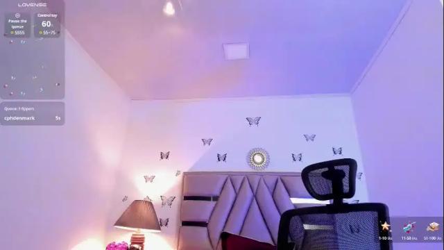 Image 10 of cristie_ortiz Stream on Chaturbate on 2 days ago