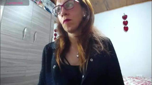 Image 10 of cristin_doll Stream on Chaturbate on 1 month ago