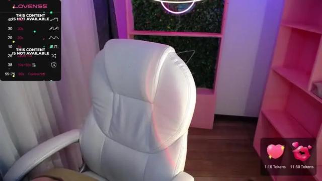 Thumbnail 2, cristina_reyess's Stream at Chaturbate, 25 months ago