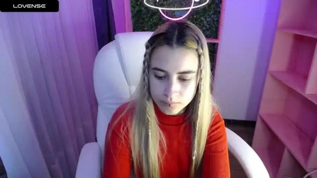 Image 11 of cristina_reyess Stream on Chaturbate on 25 months ago
