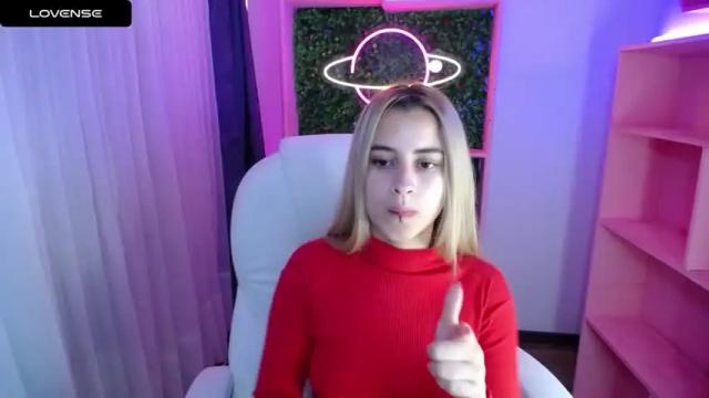 Image 7 of cristina_reyess Stream on Chaturbate on 25 months ago