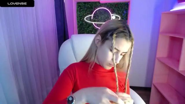 Thumbnail 3, cristina_reyess's Stream at Chaturbate, 25 months ago