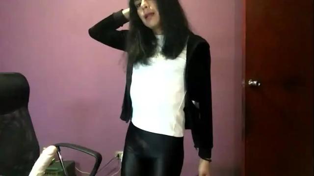 Image 3 of cristinadickclit Stream on Chaturbate on 27 days ago