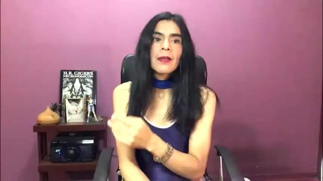 Image 7 of cristinadickclit Stream on Chaturbate on 1 month ago