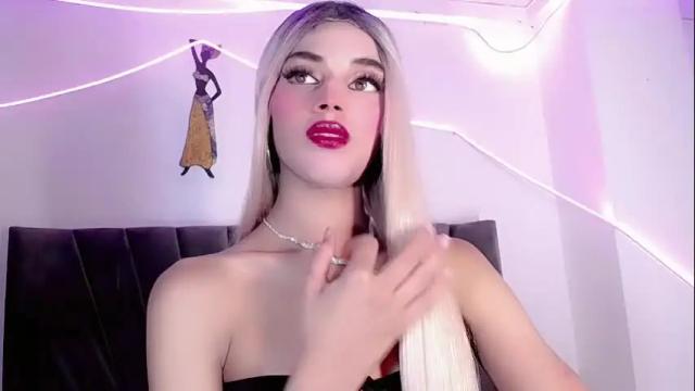 Image 6 of cristinadollsex Stream on Chaturbate on 17 days ago