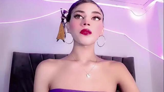 Image 3 of cristinadollsex Stream on Chaturbate on 16 days ago