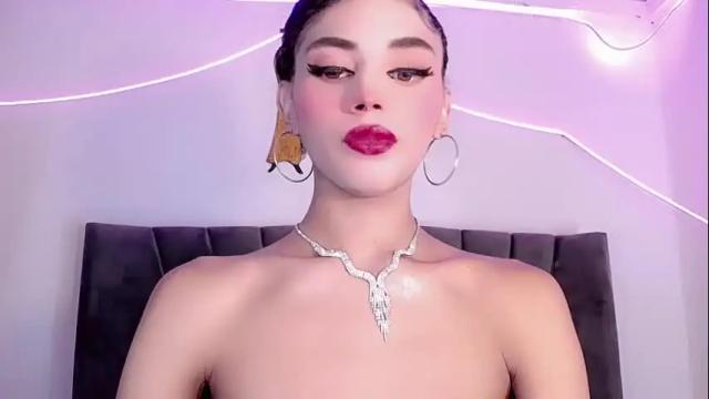 Image 8 of cristinadollsex Stream on Chaturbate on 16 days ago