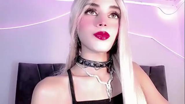 Image 12 of cristinadollsex Stream on Chaturbate on 15 days ago