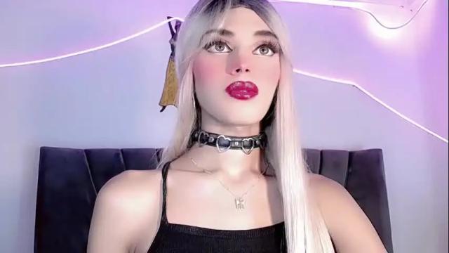Image 4 of cristinadollsex Stream on Chaturbate on 14 days ago
