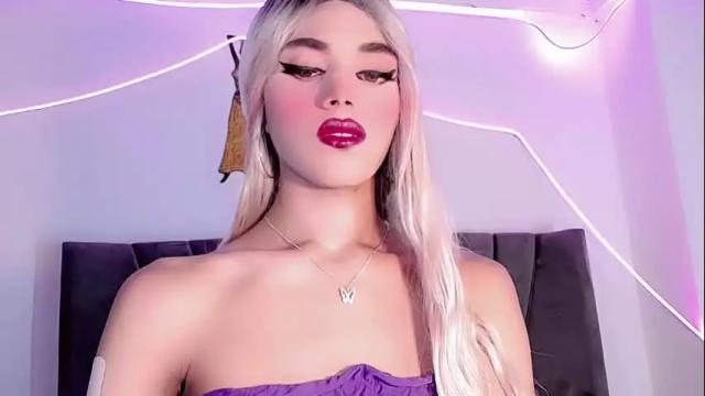 Image 3 of cristinadollsex Stream on Chaturbate on 4 days ago