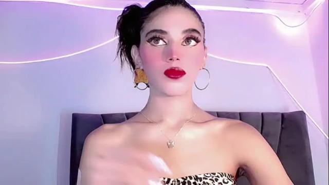 Image 3 of cristinadollsex Stream on Chaturbate on 1 month ago