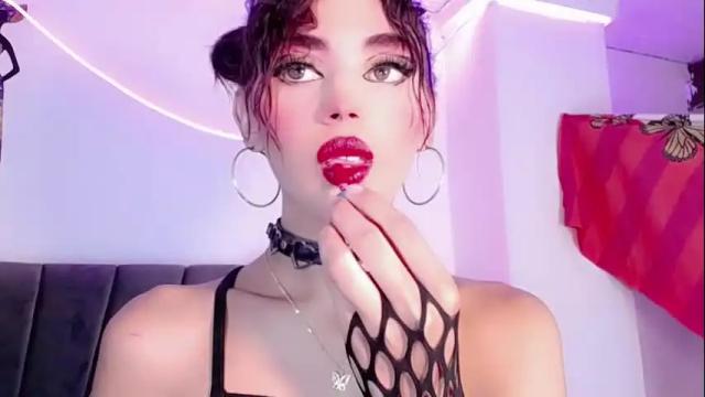 Image 8 of cristinadollsex Stream on Chaturbate on 1 month ago