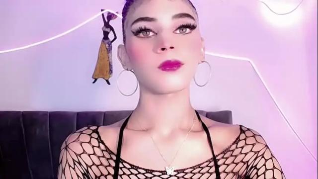 Image 2 of cristinadollsex Stream on Chaturbate on 23 days ago