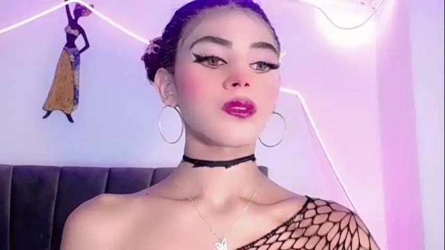 Image 10 of cristinadollsex Stream on Chaturbate on 21 days ago