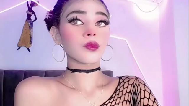 Image 2 of cristinadollsex Stream on Chaturbate on 21 days ago