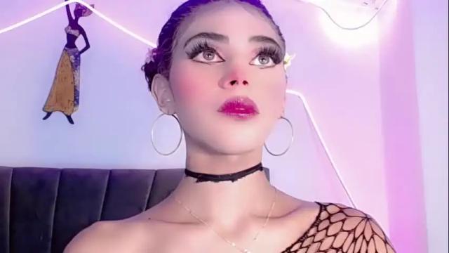 Image 6 of cristinadollsex Stream on Chaturbate on 21 days ago