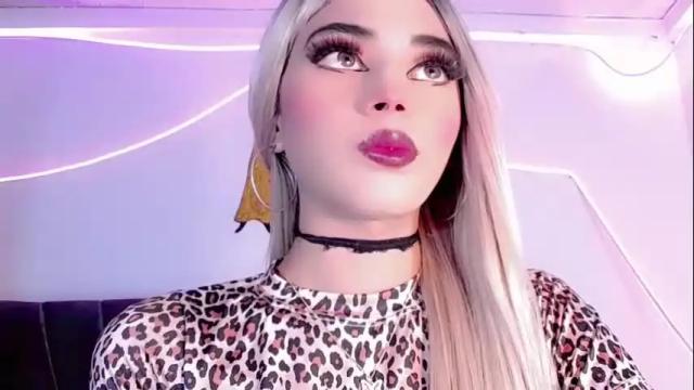 Image 2 of cristinadollsex Stream on Chaturbate on 10 days ago
