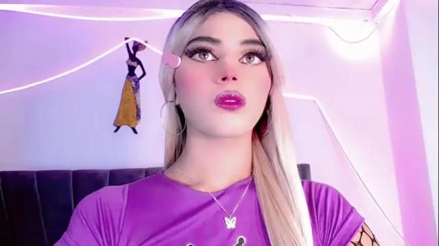 Image 6 of cristinadollsex Stream on Chaturbate on 9 days ago