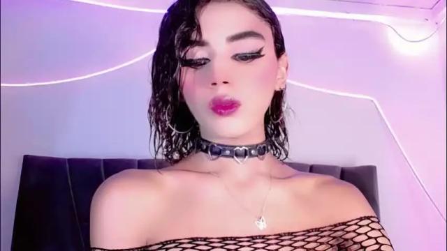 Image 3 of cristinadollsex Stream on Chaturbate on 2 days ago