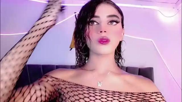 Image 4 of cristinadollsex Stream on Chaturbate on 2 days ago