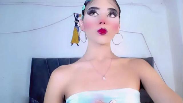 Image 10 of cristinadollsex Stream on Chaturbate on 1 month ago