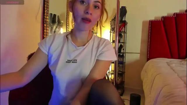 Image 10 of cristinsmith Stream on Chaturbate on 2 months ago