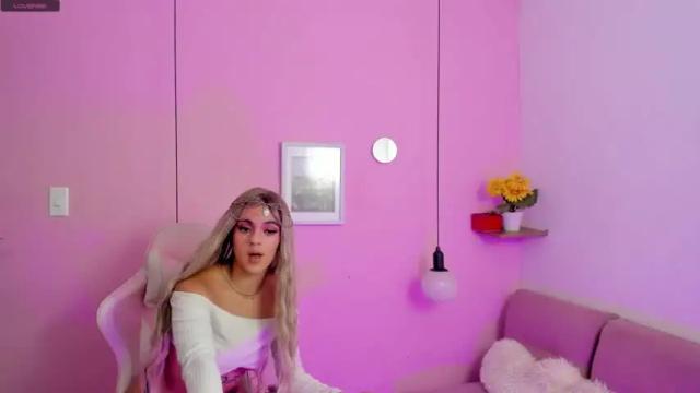 Image 6 of cristofer_twing Stream on Chaturbate on 17 months ago
