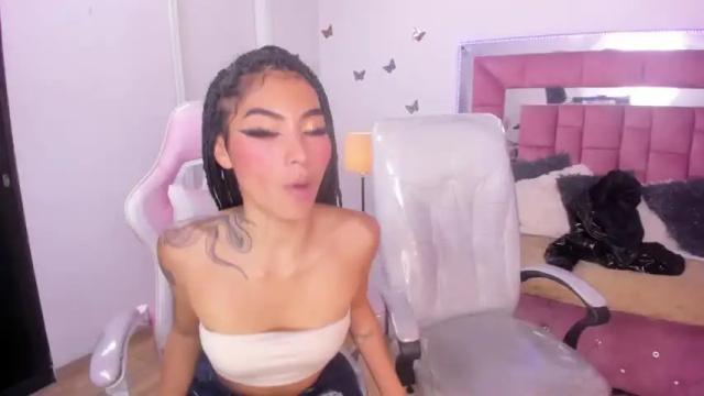 Image 3 of cristofer_twing Stream on Chaturbate on 17 months ago