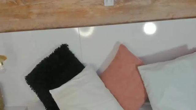 Image 12 of cristy_balenciaga_ Stream on Chaturbate on 12 months ago