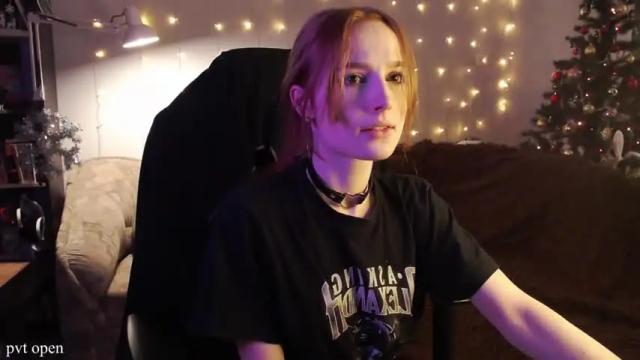 Image 2 of cry_cry_baby Stream on Chaturbate on 16 months ago