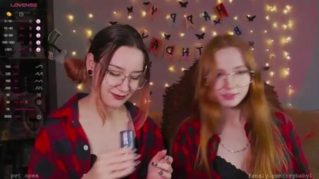 Image 4 of cry_cry_baby Stream on Chaturbate on 14 months ago