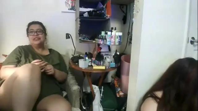 Image 11 of crybbyroses913 Stream on Chaturbate on 15 months ago