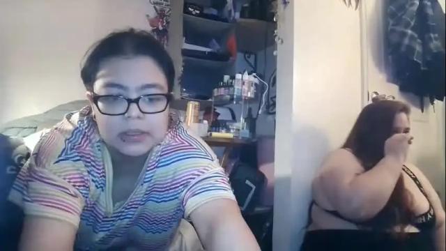 Image 3 of crybbyroses913 Stream on Chaturbate on 15 months ago