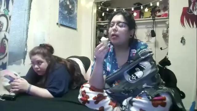 Image 12 of crybbyroses913 Stream on Chaturbate on 15 months ago
